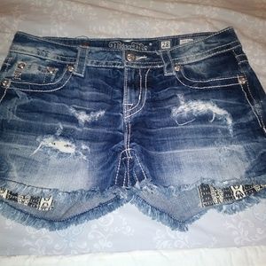 Cut off jean shorts